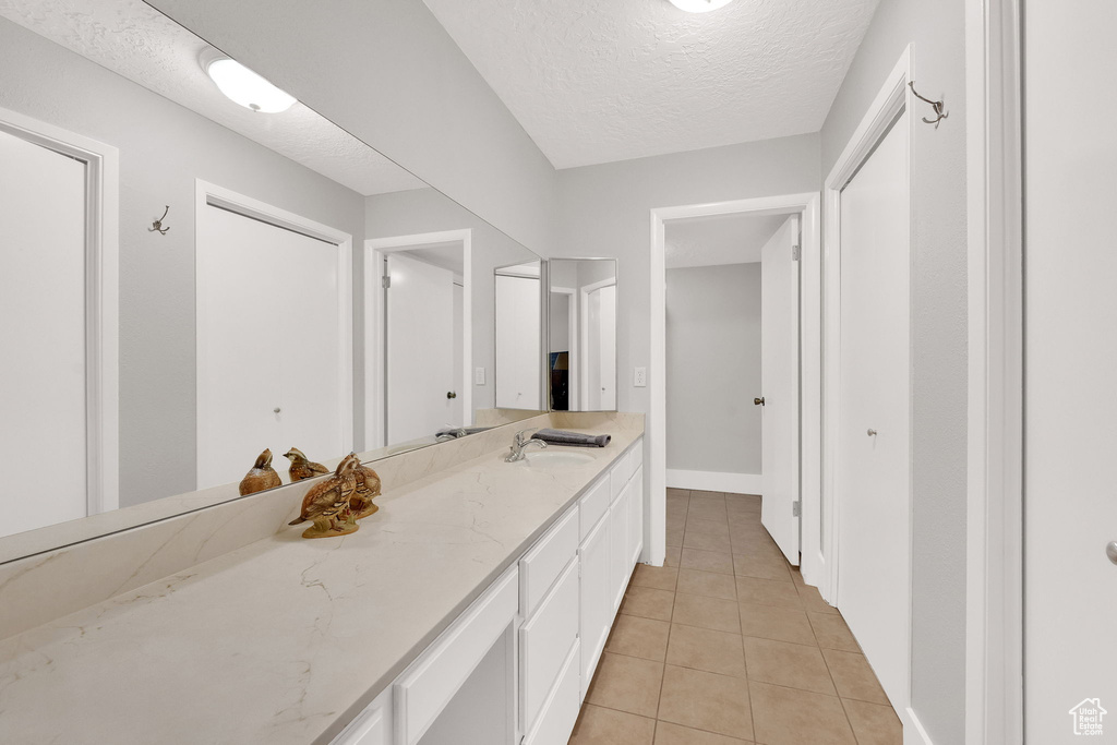 Photo 7 for MLS #2109228 at 1525 E Waterbury Dr #B