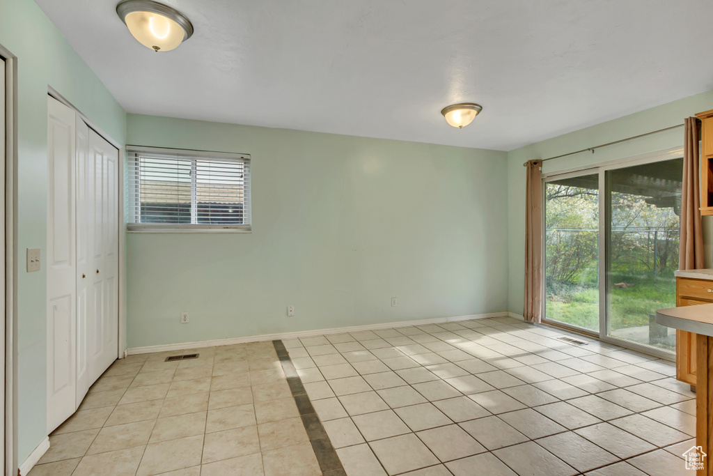 Photo 6 for MLS #2109261 at 3916 S Hawkeye Dr