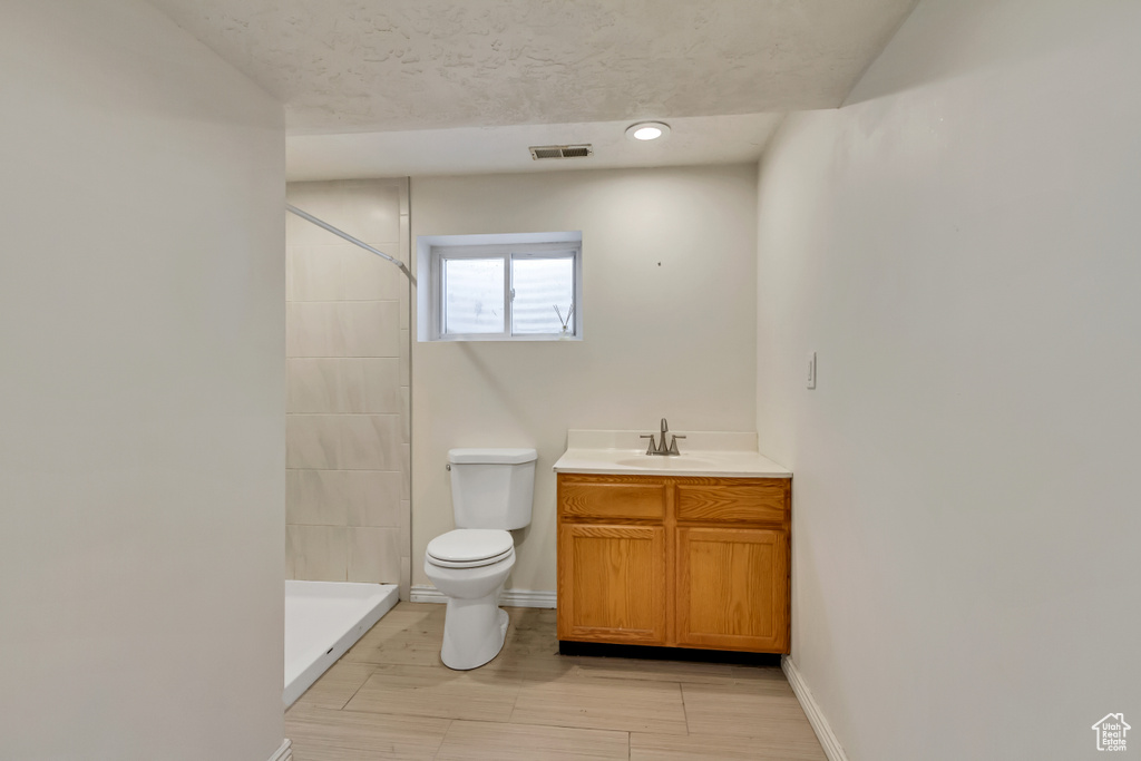 Photo 23 for MLS #2109261 at 3916 S Hawkeye Dr