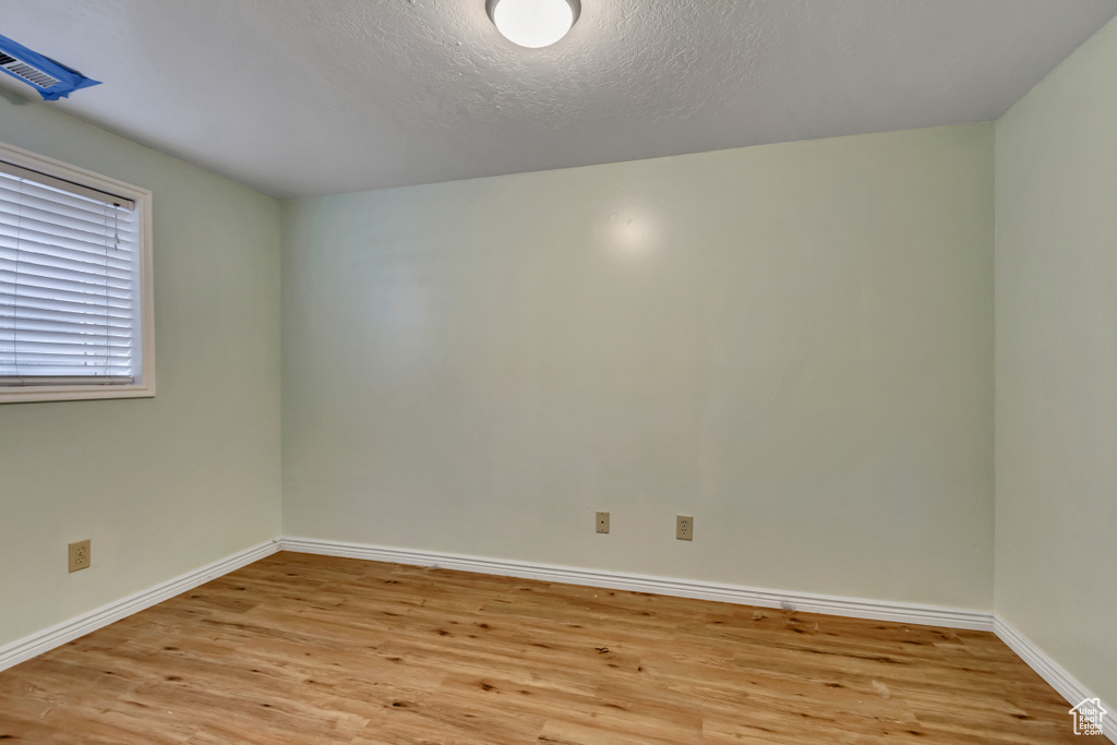 Photo 21 for MLS #2109261 at 3916 S Hawkeye Dr