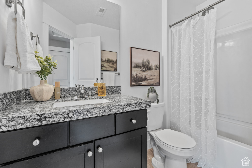 Photo 8 for MLS #2109266 at 677 E Moray Ct