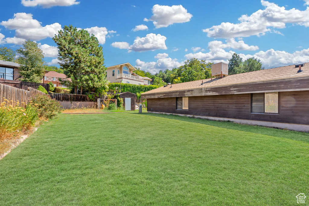 266 N OAK DR North Salt Lake, UT 84054