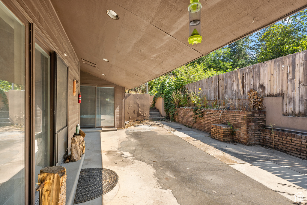 266 N OAK DR North Salt Lake, UT 84054