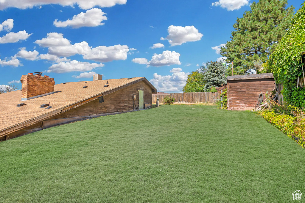 266 N OAK DR North Salt Lake, UT 84054