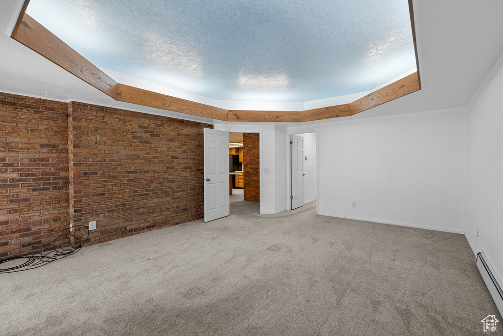 266 N OAK DR North Salt Lake, UT 84054