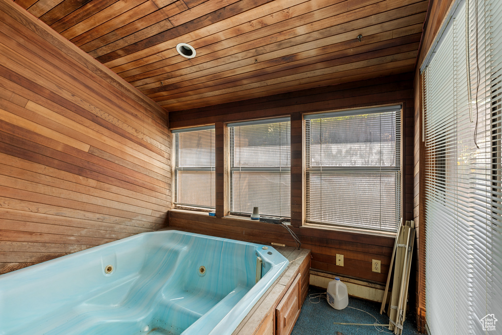 266 N OAK DR North Salt Lake, UT 84054