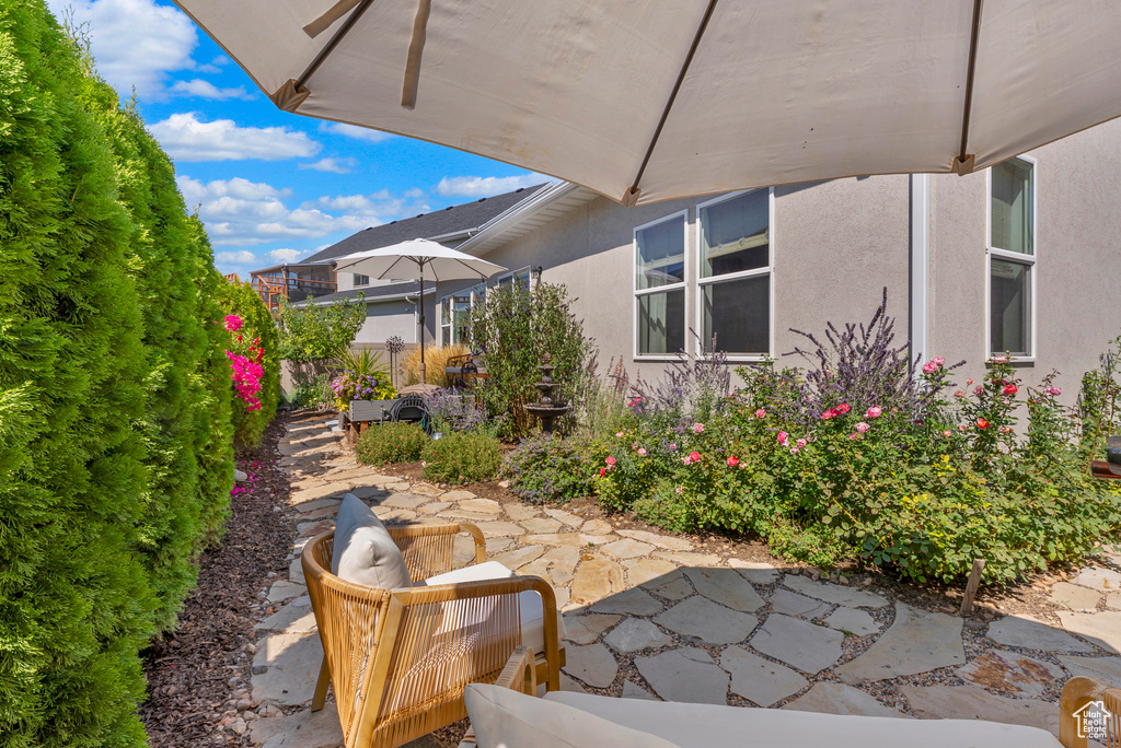 549 W JUNE DR Kaysville, UT 84037