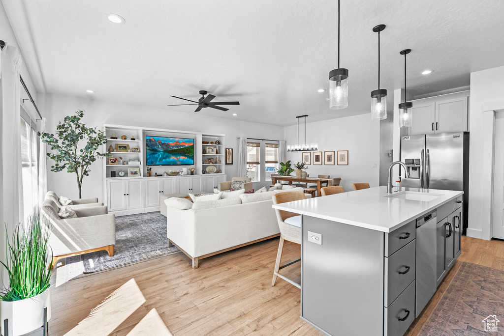 549 W JUNE DR Kaysville, UT 84037