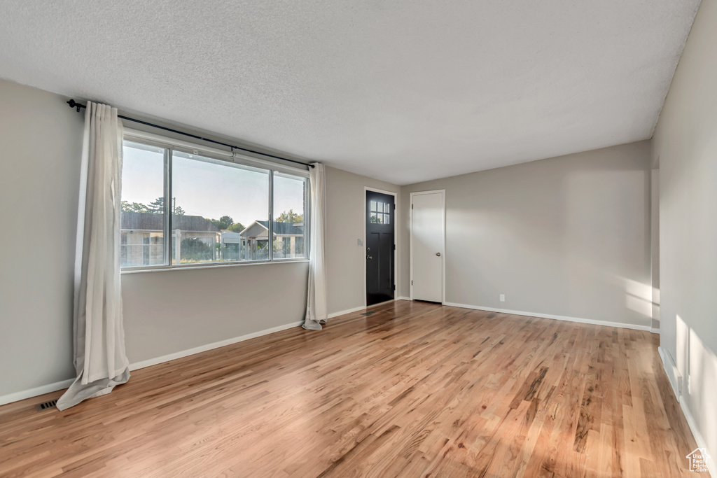 3555 S 6470 W West Valley City, UT 84128