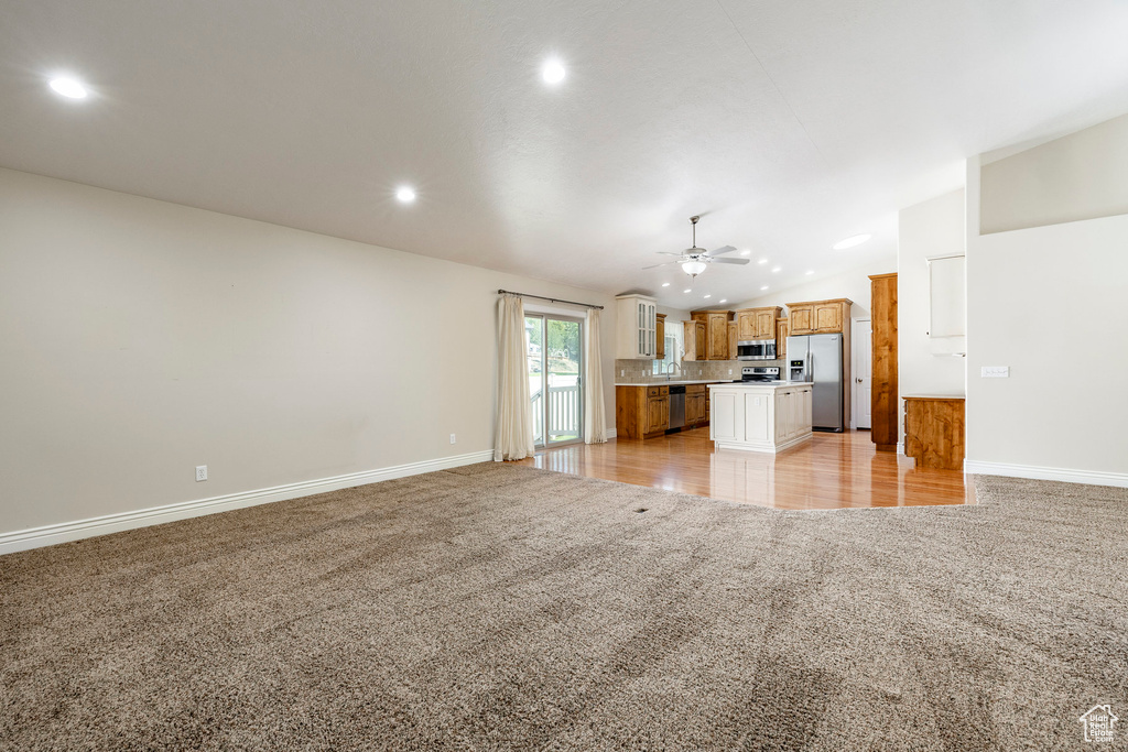 Photo 19 for MLS #2109287 at 947 E Green Rd