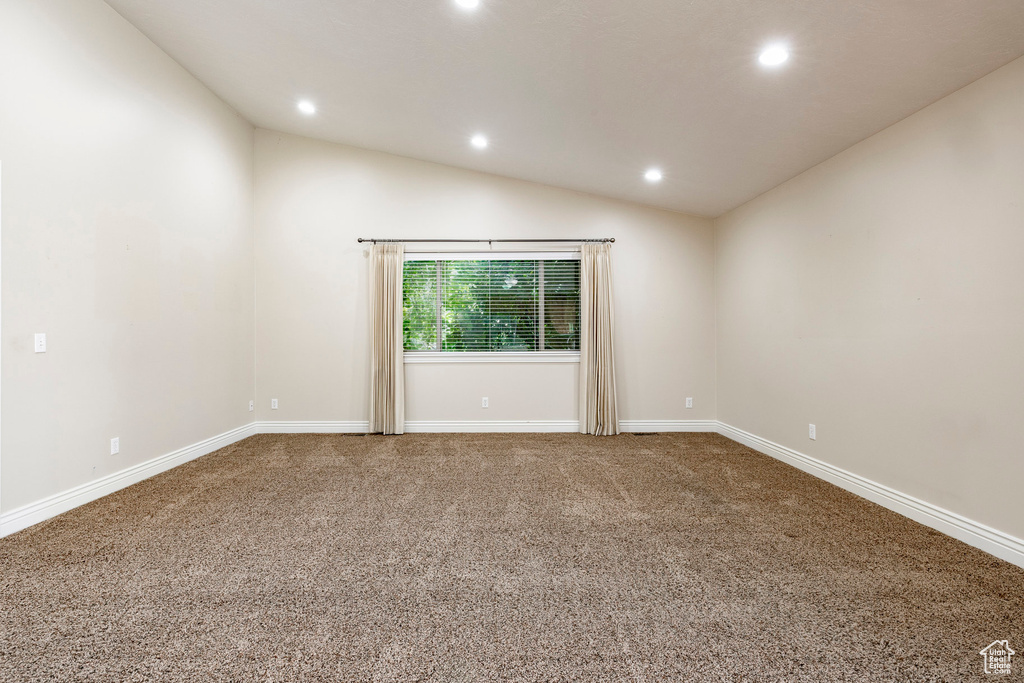 Photo 17 for MLS #2109287 at 947 E Green Rd