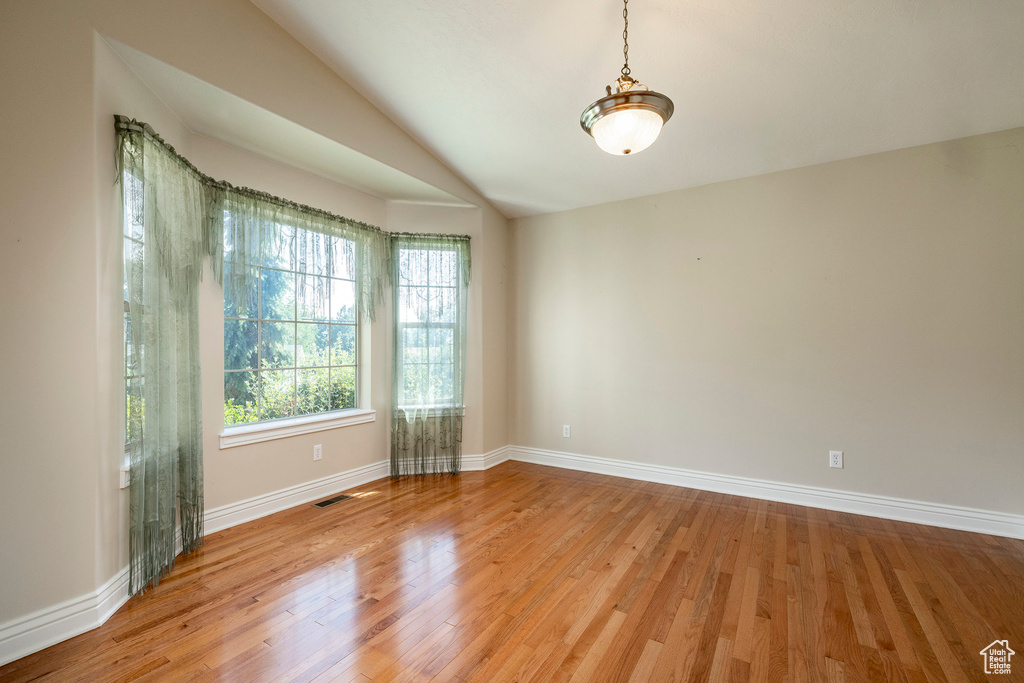 Photo 26 for MLS #2109287 at 947 E Green Rd