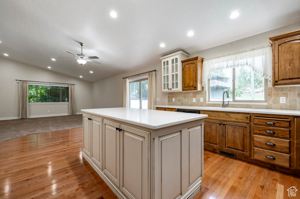 Photo 3 for MLS #2109287 at 947 E Green Rd