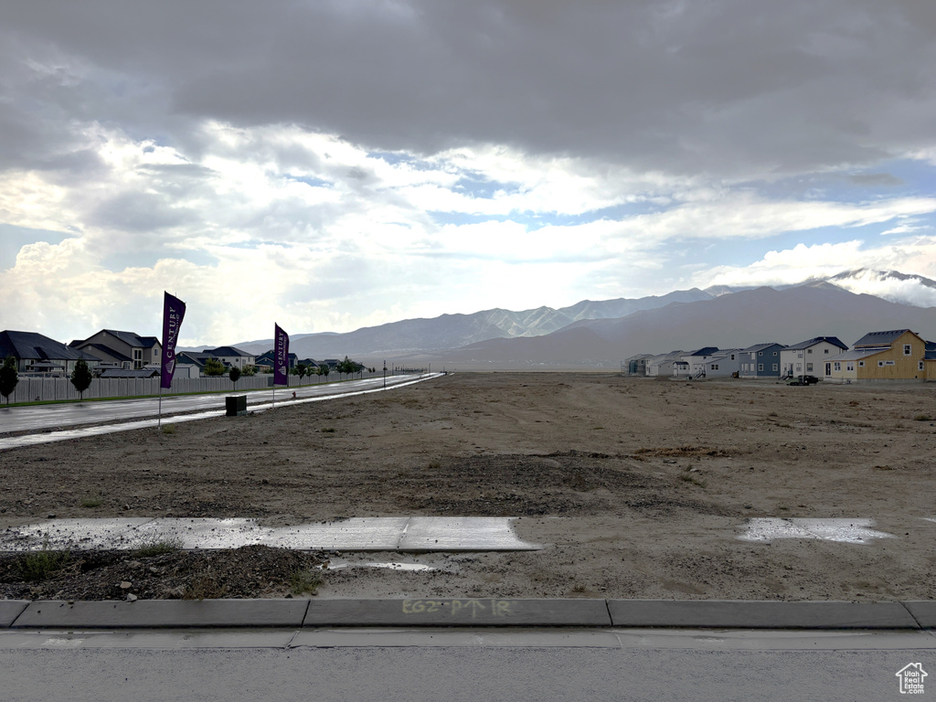 201 E AVIATOR AVE Eagle Mountain, UT 84005