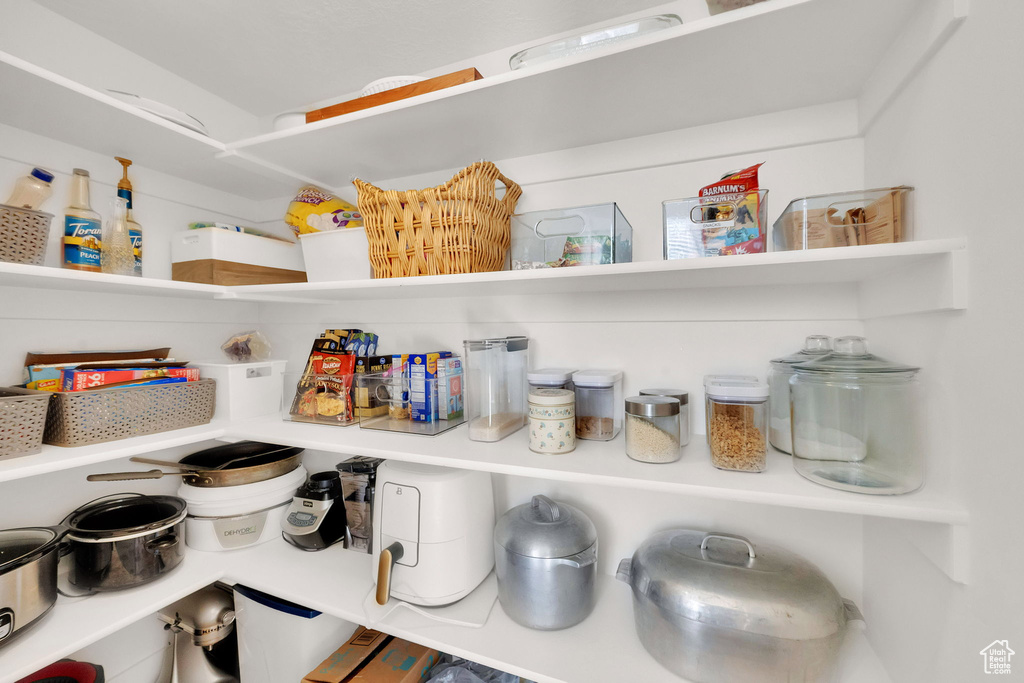 Photo 7 for MLS #2109300 at 1713 W Parkview Dr