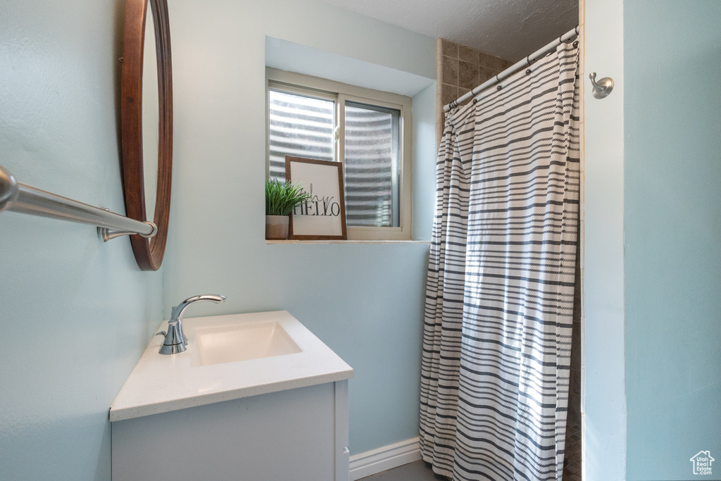Photo 19 for MLS #2109325 at 1414 Heather Dr