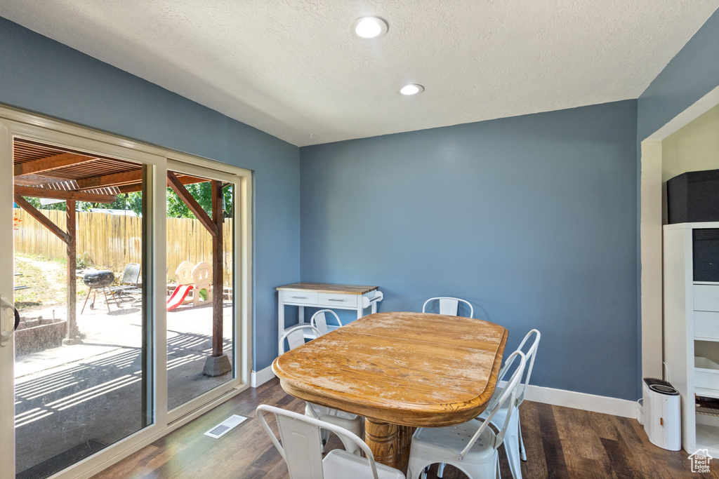 Photo 14 for MLS #2109325 at 1414 Heather Dr