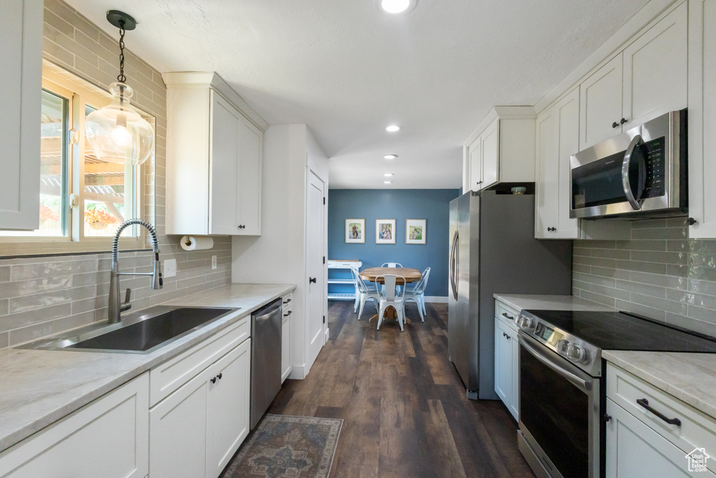 Photo 7 for MLS #2109325 at 1414 Heather Dr
