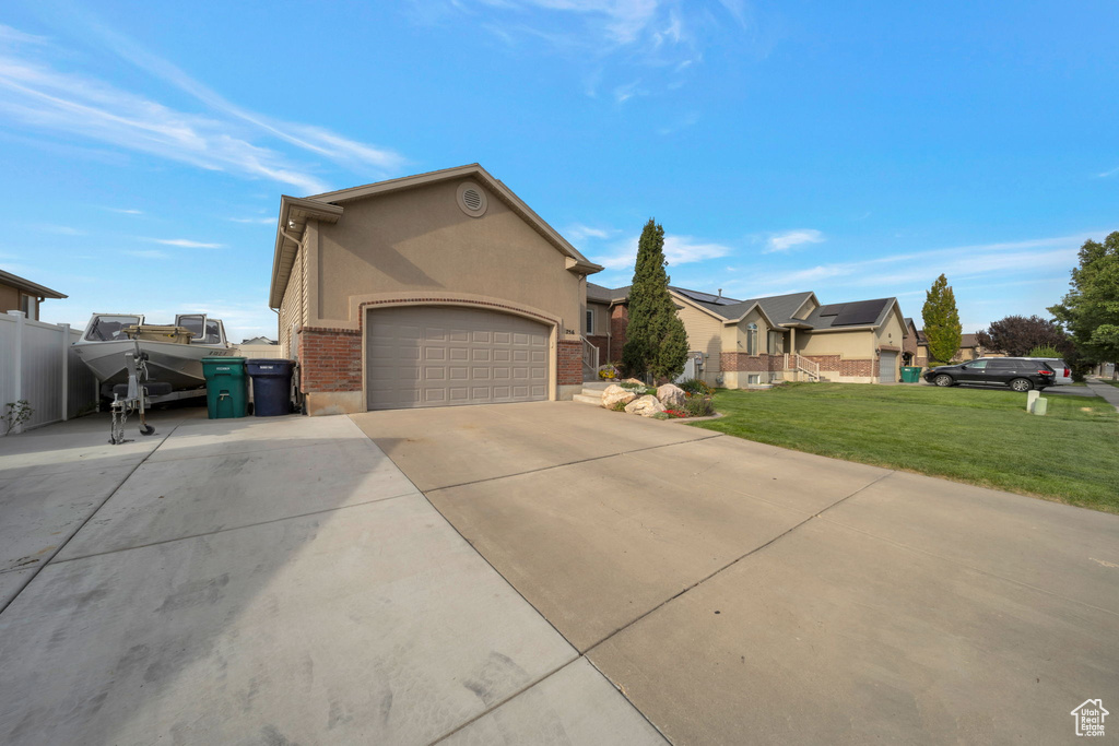 Photo 3 for MLS #2109326 at 756 W 25 North