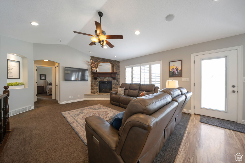 Photo 8 for MLS #2109326 at 756 W 25 North