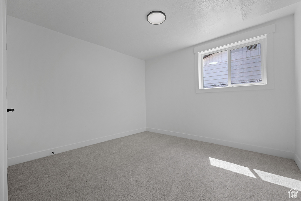 8657 S 910 E Sandy, UT 84094