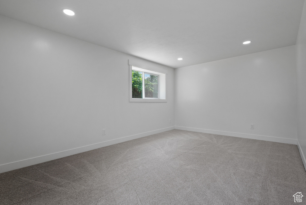 8657 S 910 E Sandy, UT 84094