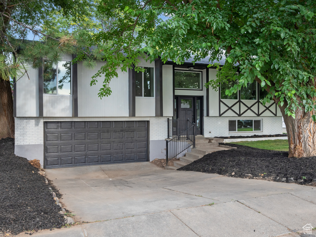 8657 S 910 E Sandy, UT 84094
