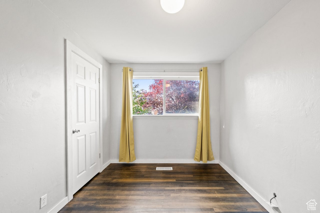 Photo 17 for MLS #2109335 at 1024 1st St