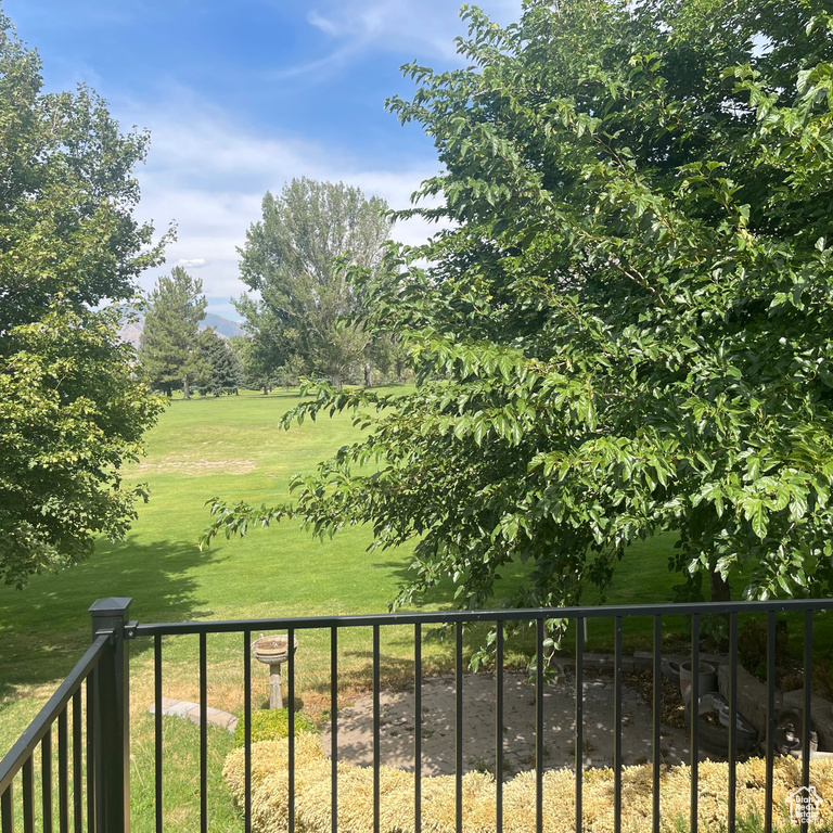 Photo 8 for MLS #2109339 at 2473 Fairway Dr