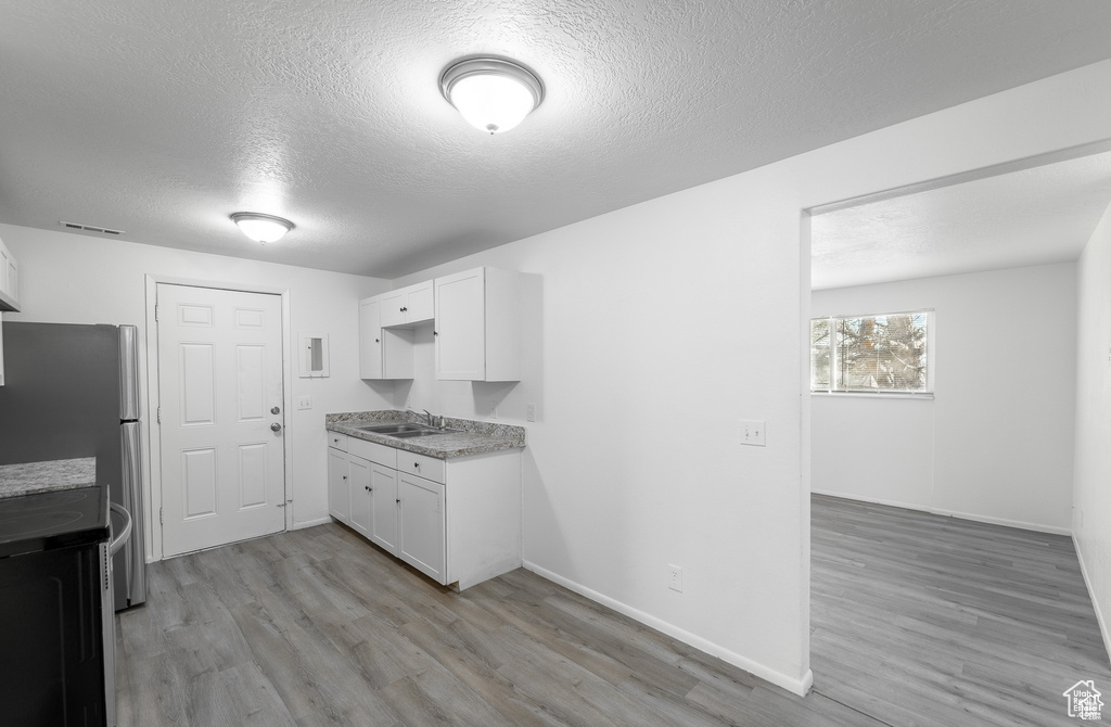 Photo 6 for MLS #2109351 at 4114 S Blue Jay St
