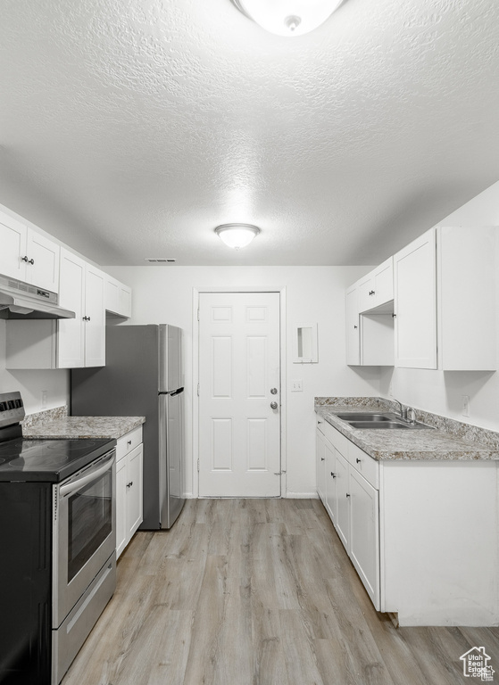 Photo 3 for MLS #2109351 at 4114 S Blue Jay St