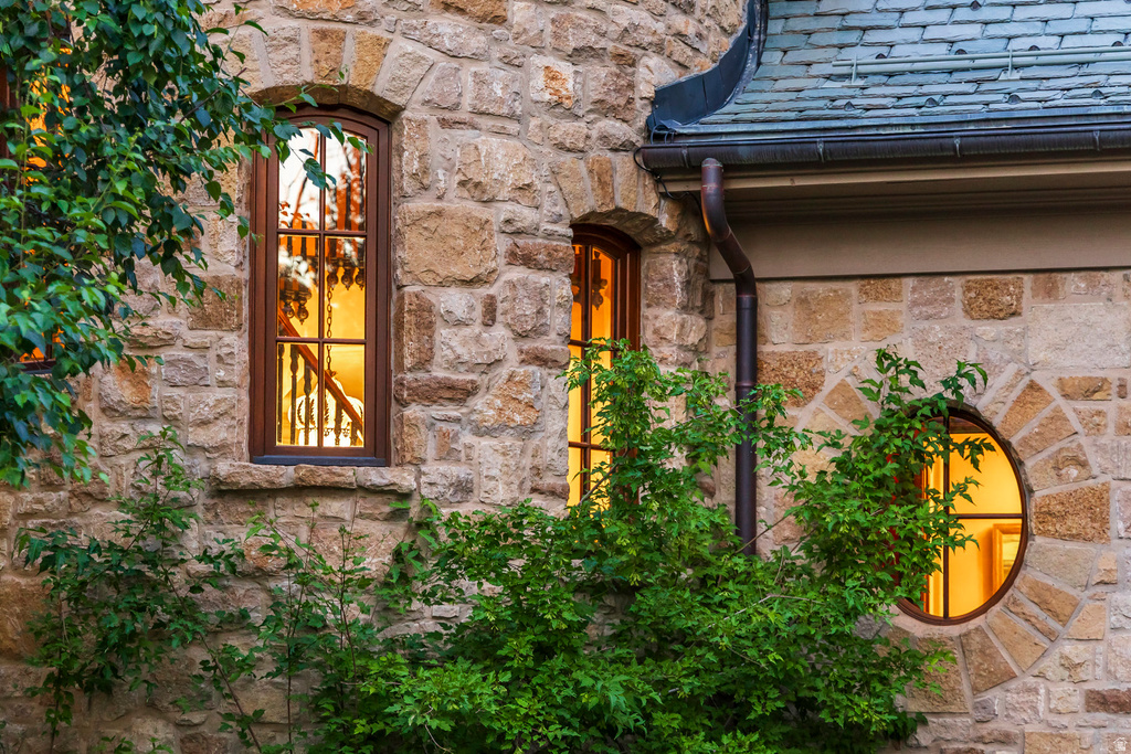 17 WHITE PINE CANYON RD Park City, UT 84060