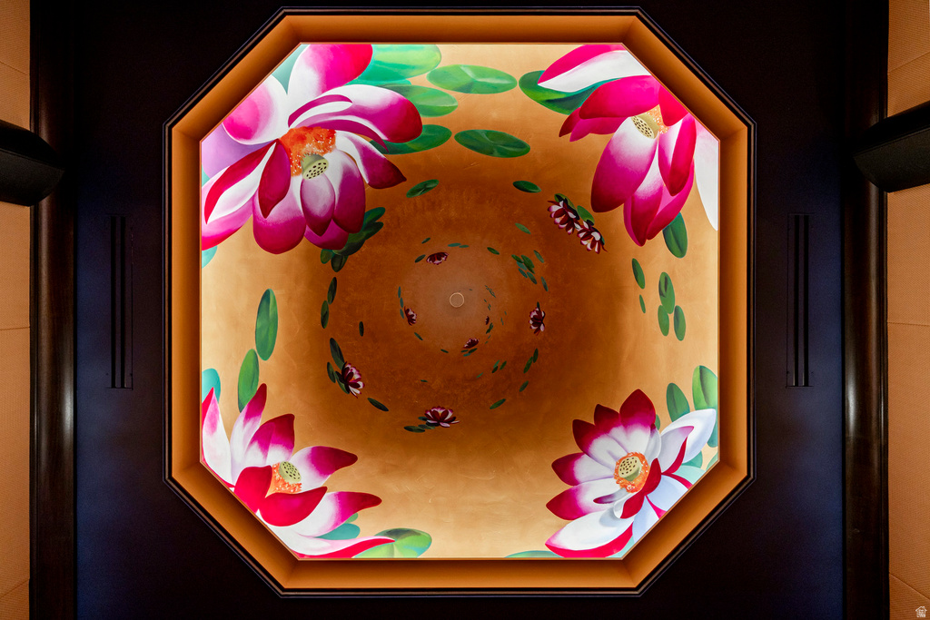 17 WHITE PINE CANYON RD Park City, UT 84060