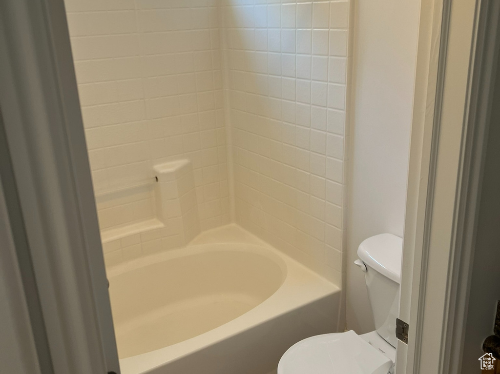Photo 15 for MLS #2109356 at 1411 E Verona Way
