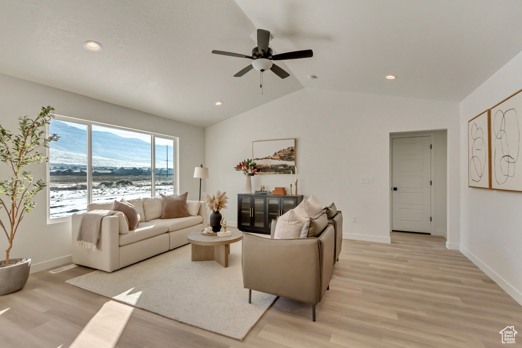 Photo 10 for MLS #2109360 at 2245 E Morning Glory Way