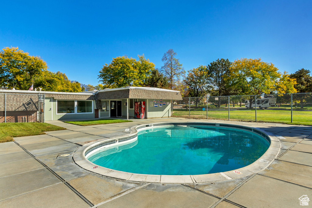 Photo 17 for MLS #2109364 at 34 W Lester Ave #E28