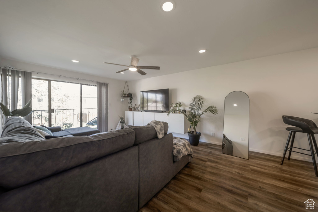 Photo 10 for MLS #2109364 at 34 W Lester Ave #E28