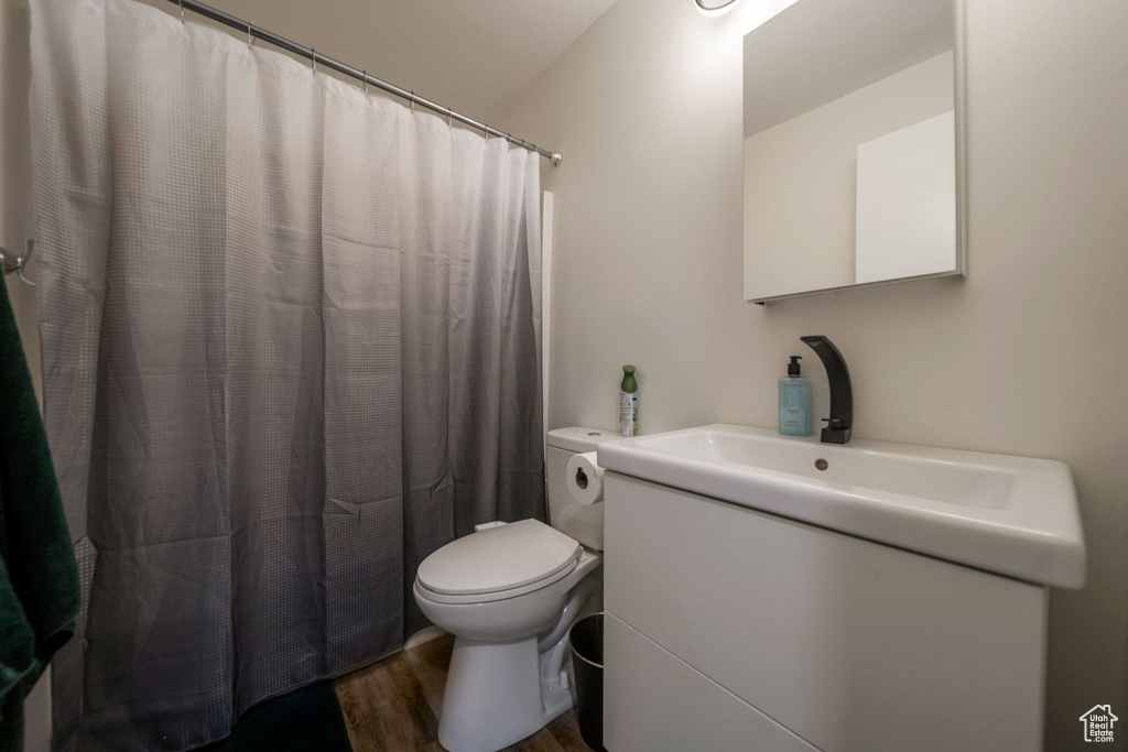 Photo 9 for MLS #2109364 at 34 W Lester Ave #E28