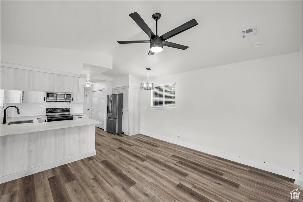 Photo 6 for MLS #2109366 at 4400 W State St, #149A