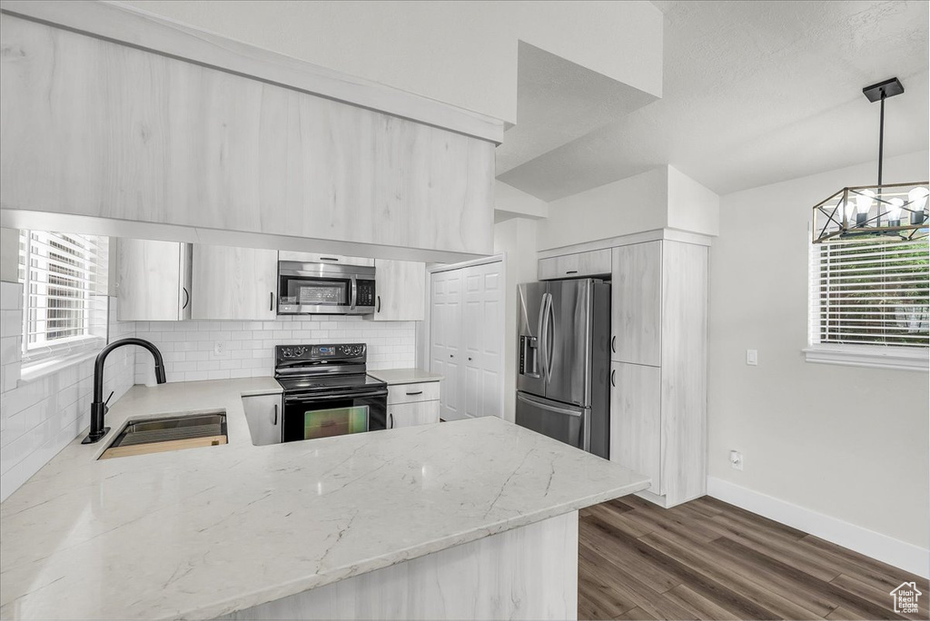Photo 5 for MLS #2109366 at 4400 W State St, #149A
