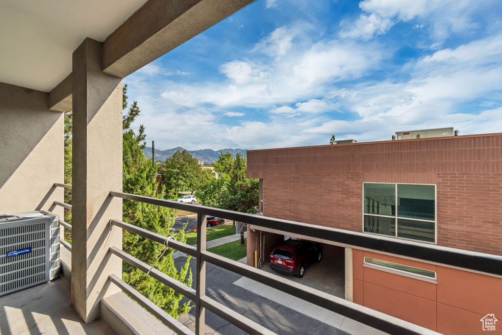 Photo 13 for MLS #2109369 at 160 S 600 East #201