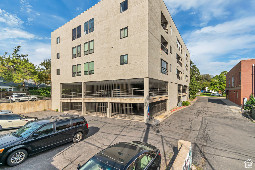 Photo 15 for MLS #2109369 at 160 S 600 East #201