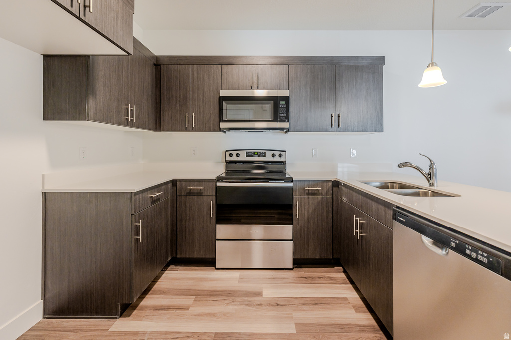 12779 S PINNACLE PEAK LN #G204 Herriman, UT 84096