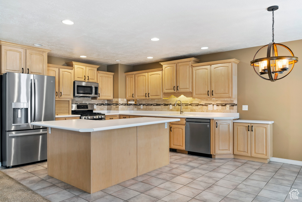 810 N PARK SHADOWS CIR Bountiful, UT 84010