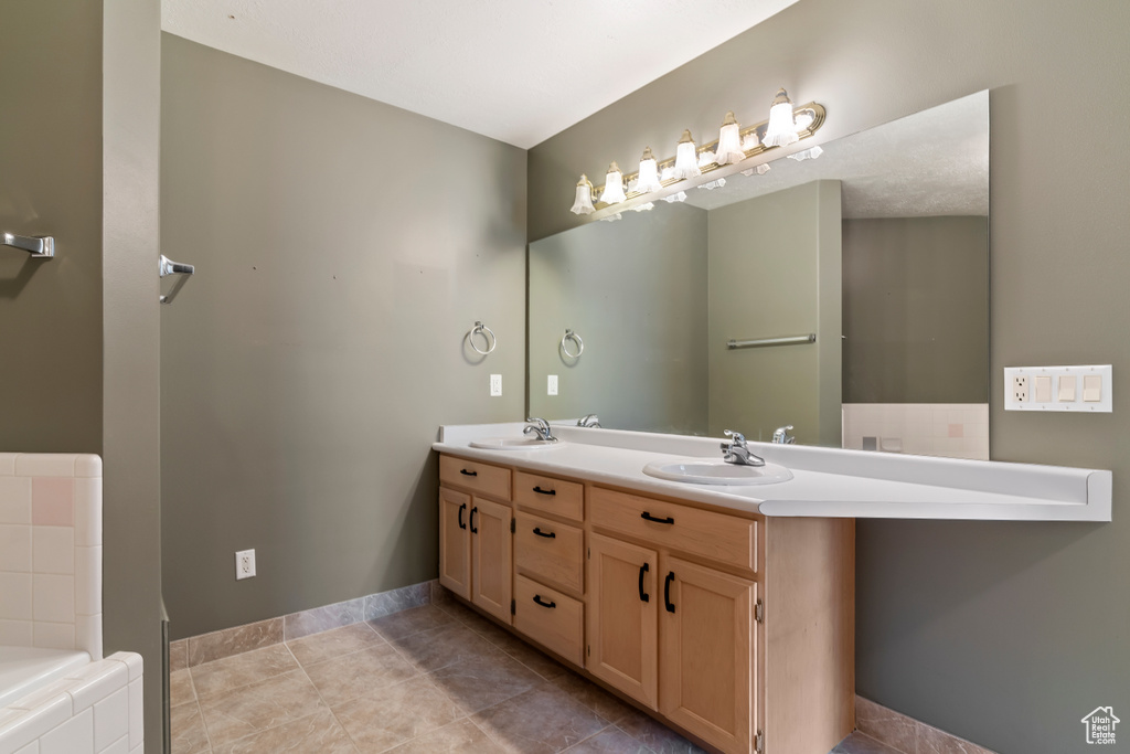 810 N PARK SHADOWS CIR Bountiful, UT 84010