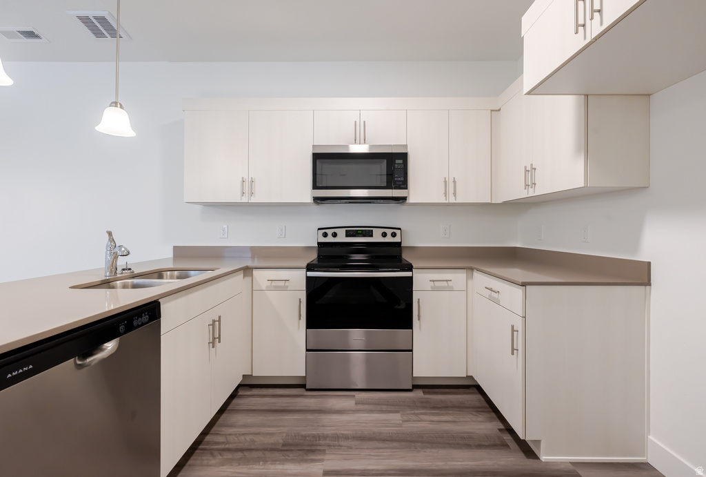 12779 S PINNACLE PEAK LN #G302 Herriman, UT 84096