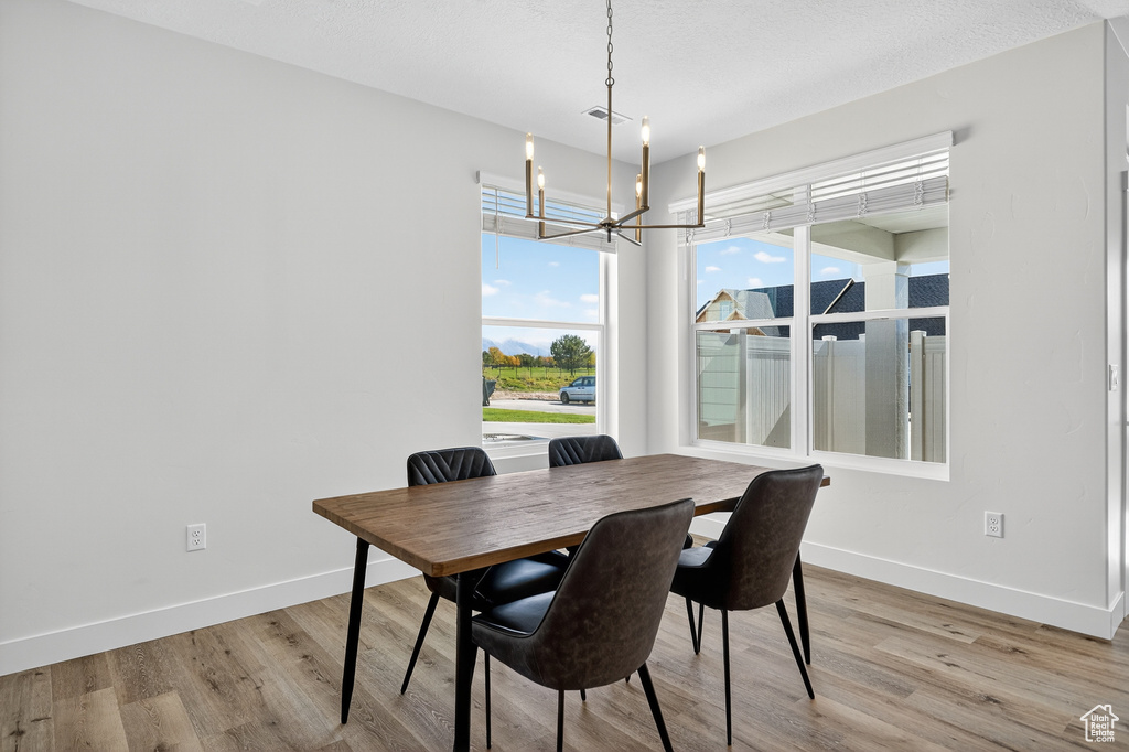 Photo 7 for MLS #2109403 at 27 S 3830 West #437