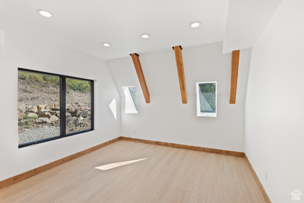 Photo 18 for MLS #2109406 at 1833 Pine Loop Rd