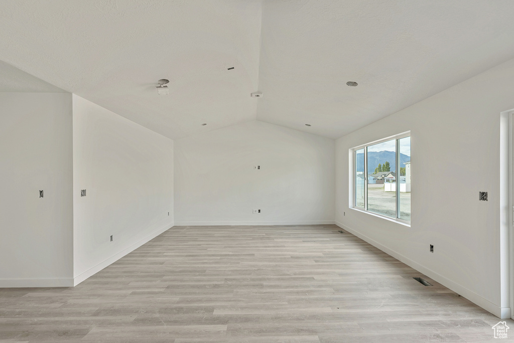 Photo 5 for MLS #2109407 at 2275 E Morning Glory Way