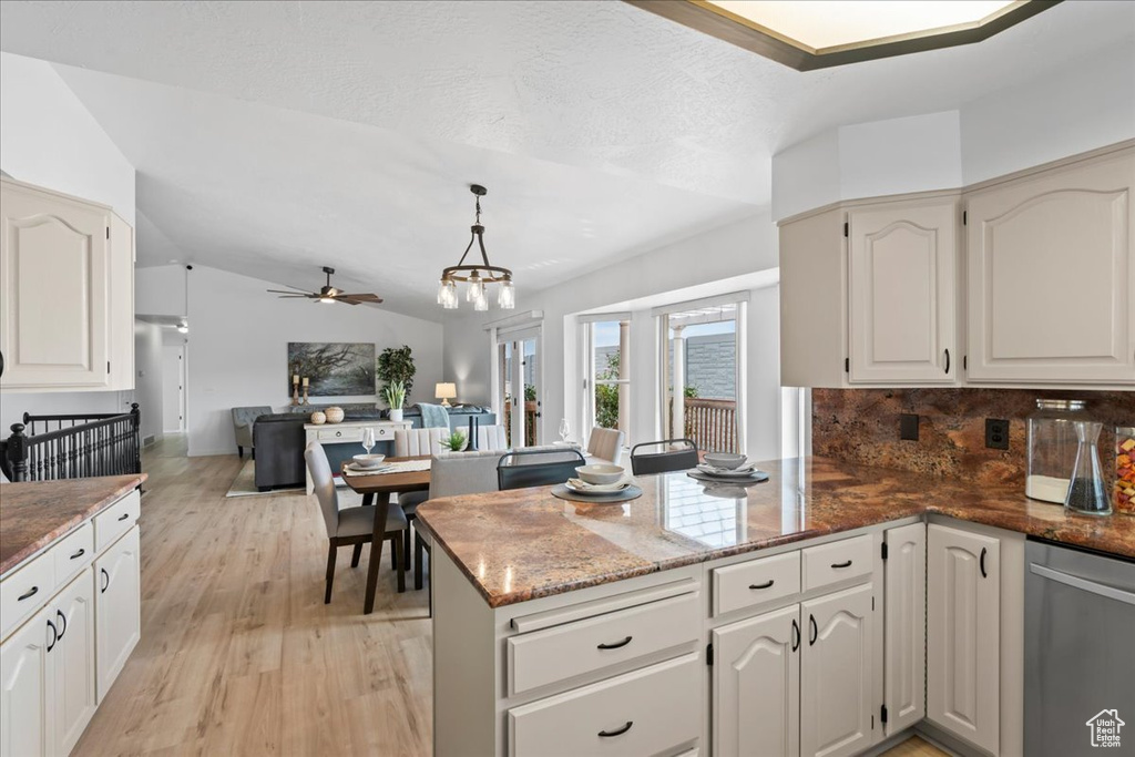 Photo 12 for MLS #2109411 at 9441 S Newkirk St